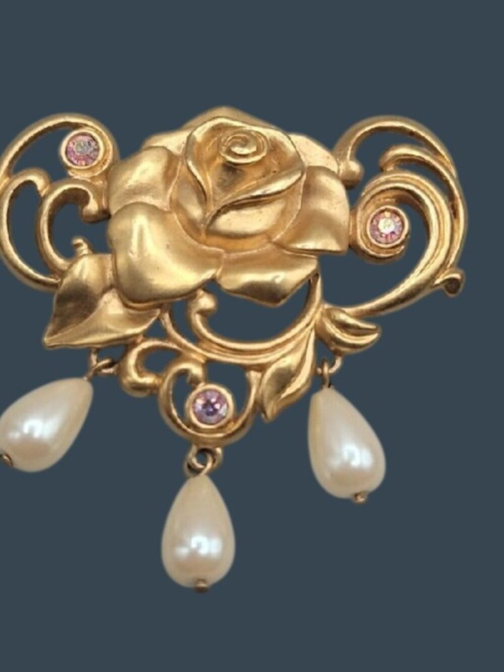 VTG Avon Rose Brooch Gold Tone Pink Aurora Borealis Rhinestones Faux Pearl Rare - Picture 2 of 10
